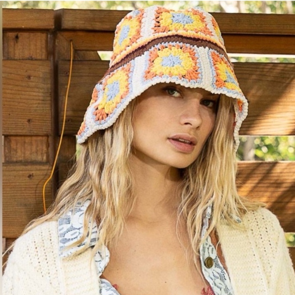 POL Granny Square Knit Bucket Hat Boho Orange Yellow Cream Blue